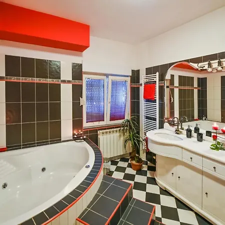 Cozy Marino Apartament *